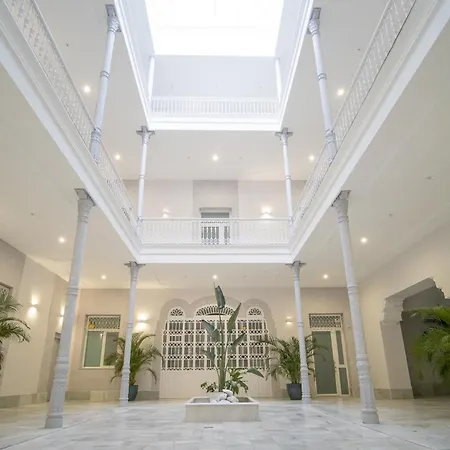 El Anfitrion Palacio Argueeso 12 *